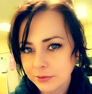 Meet your Posher, Michaela